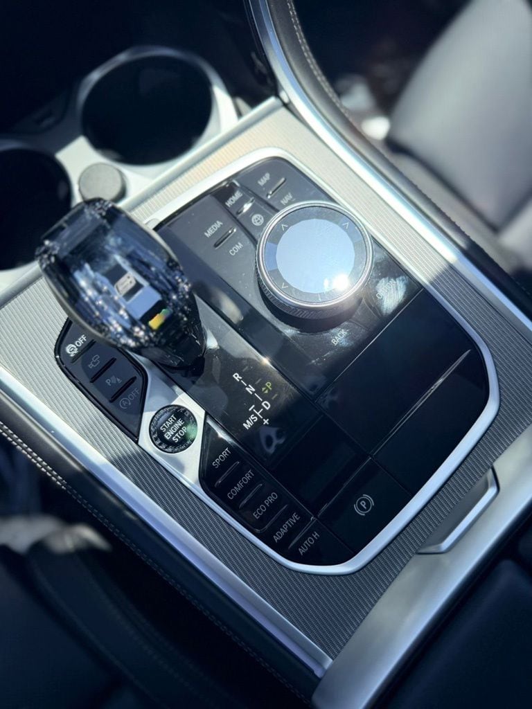 2025 BMW 8 Series 840i - Photo 15