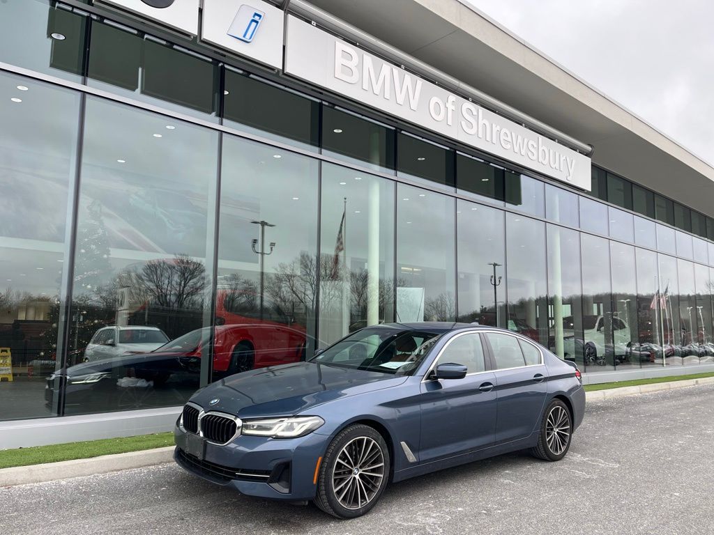 2023 BMW 5 Series 530i's photo
