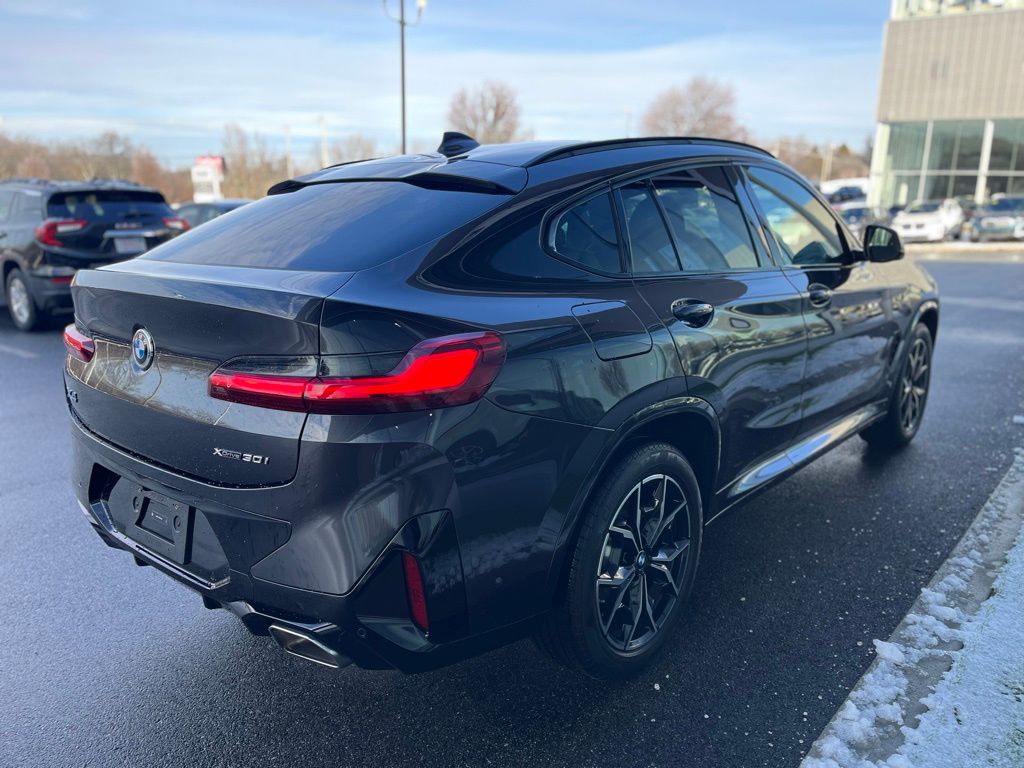 2025 Bmw X4 xDrive30i photo 3