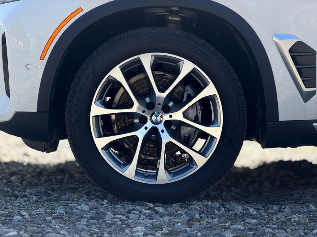 2026 BMW X5 40i - Photo 2