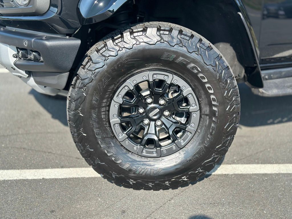2024 Ford Bronco Raptor photo 2
