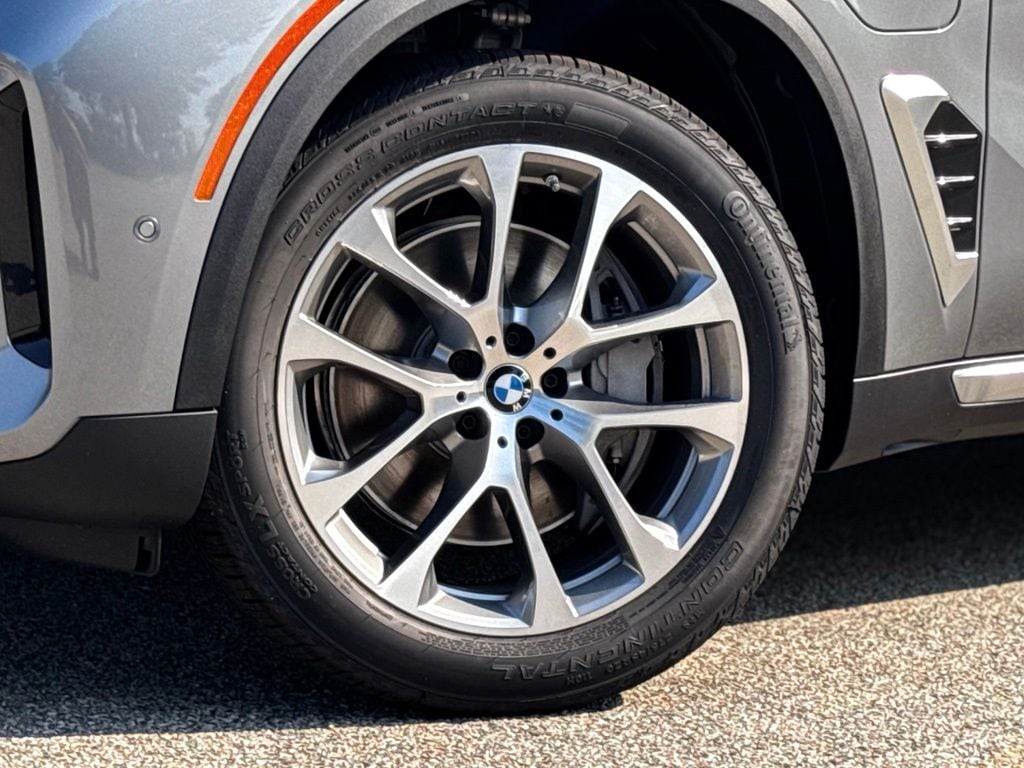 New 2026 BMW X5 PHEV xDrive50e SUV