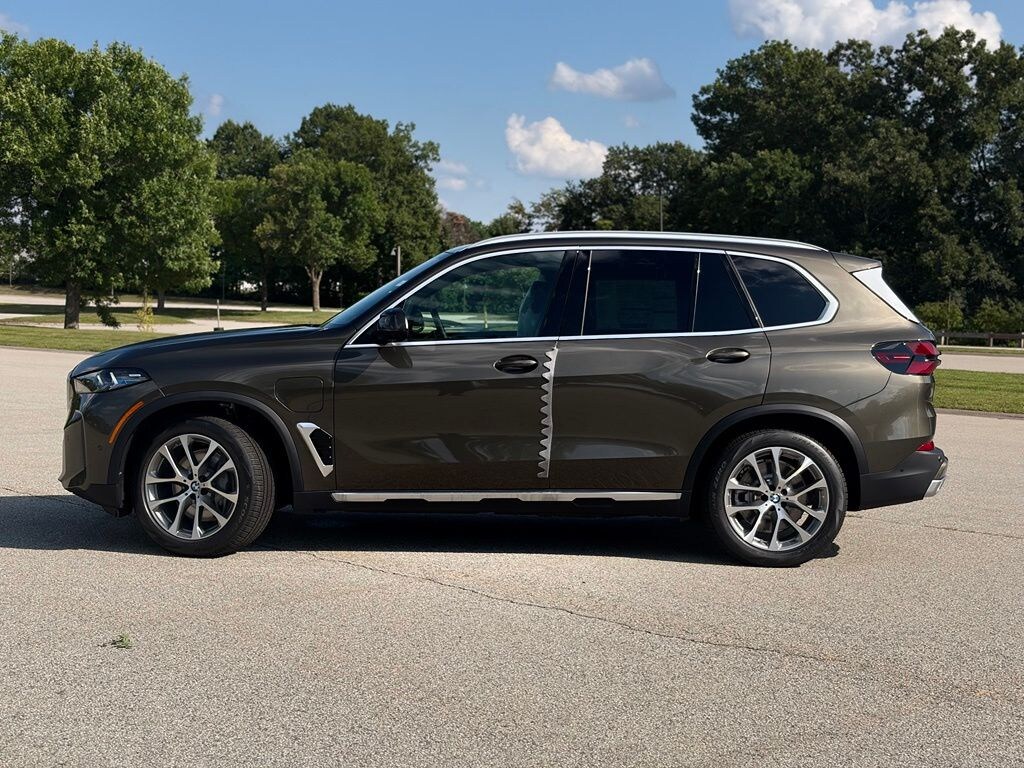 New 2026 BMW X5 PHEV xDrive50e SUV