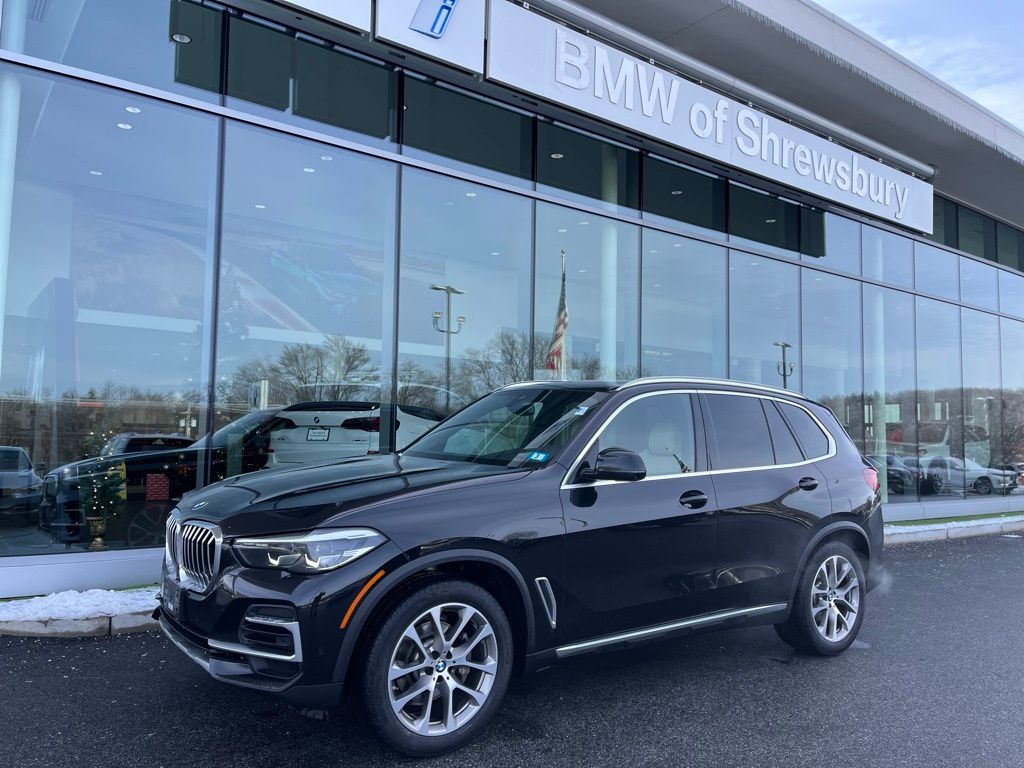 2022 BMW X5 40i's photo