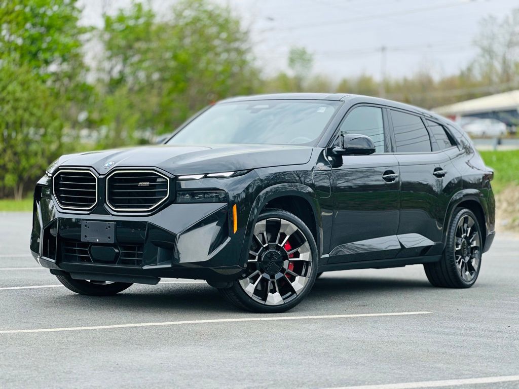 2023 BMW XM -'s photo