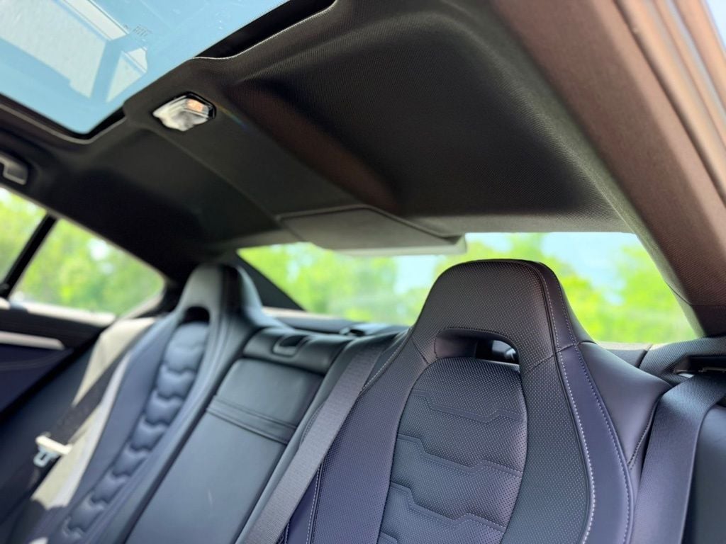 2025 BMW 8 Series 840i - Photo 19