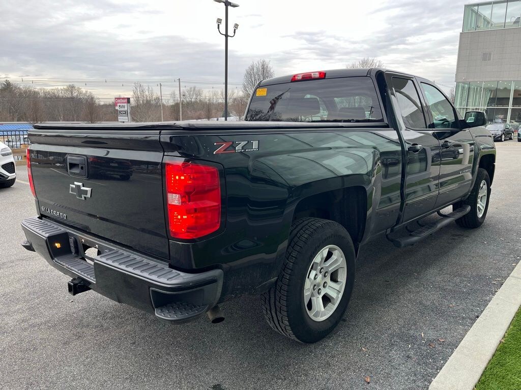 Used 2018 Chevrolet Silverado 1500 LT w/2LT Truck