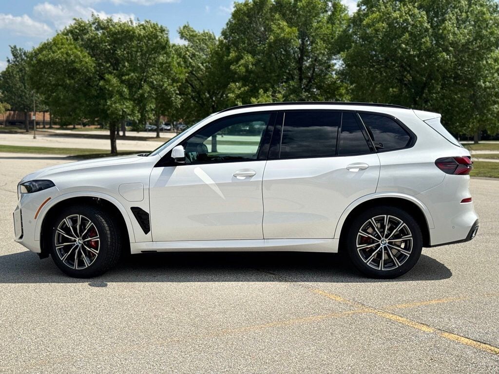 New 2026 BMW X5 PHEV xDrive50e SUV