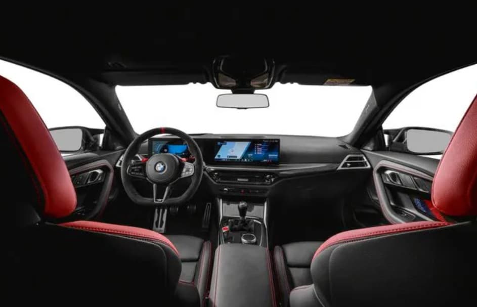 BMW M2 inerior and technology