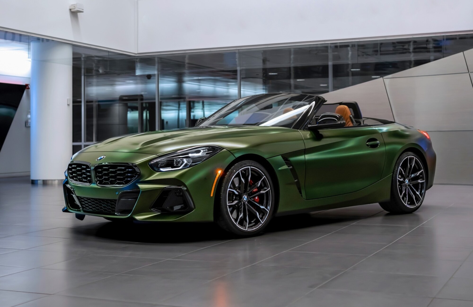  BMW Z4 in showroom
