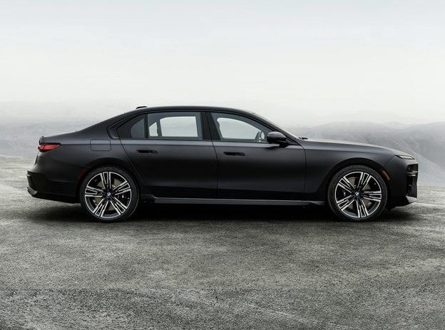  Black BMW 760i xDrive