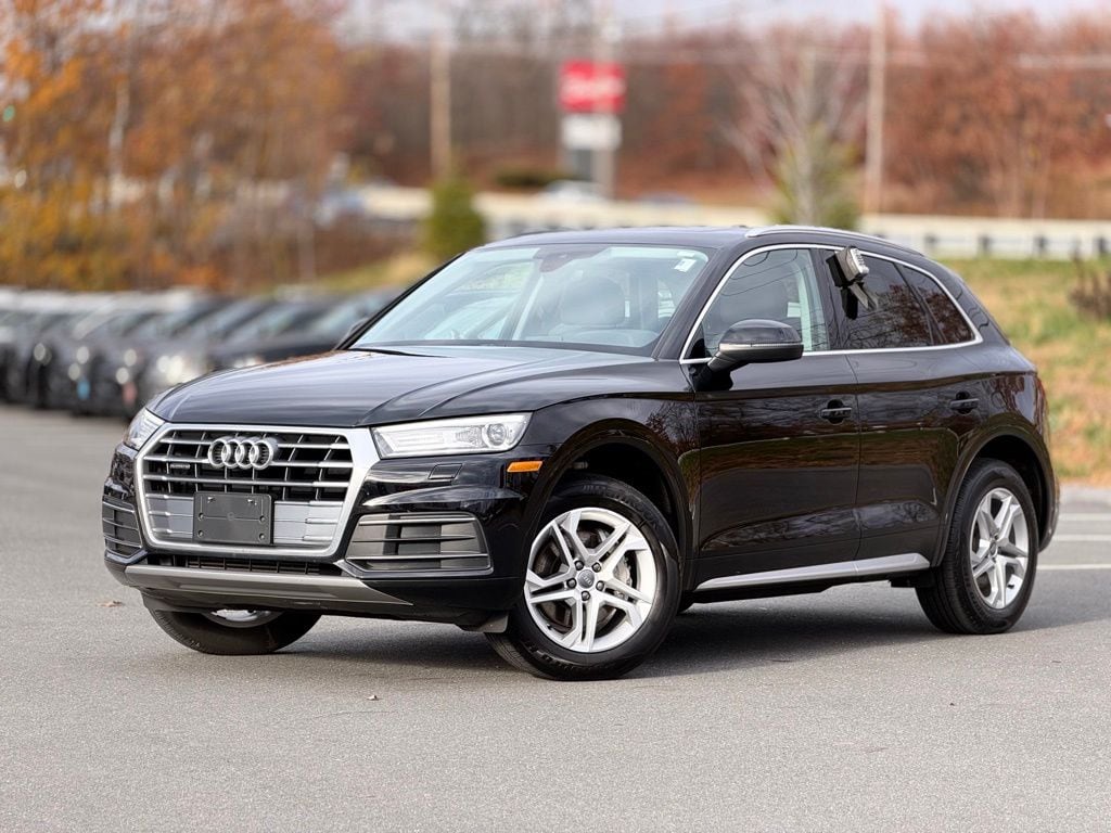2019 Audi Q5 Premium's photo