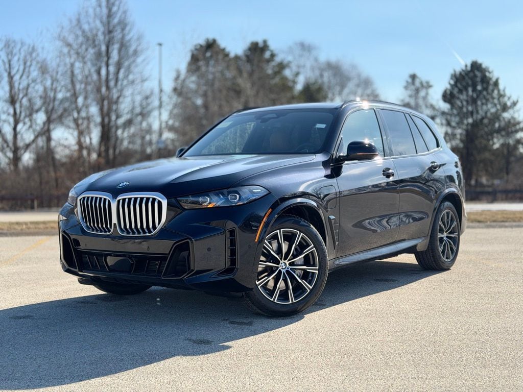 2026 BMW X5 xDrive50e's photo