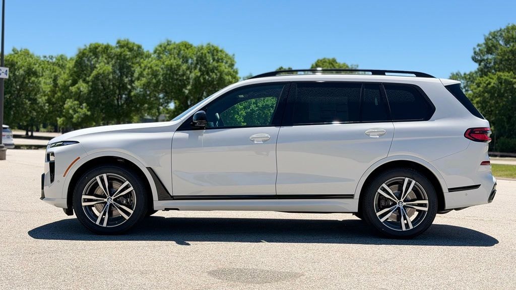 New 2027 BMW X7 M60i SUV