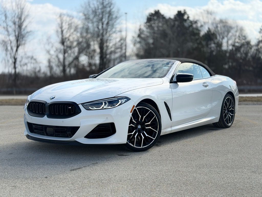 2026 BMW 8 Series M850i xDrive Convertible's photo