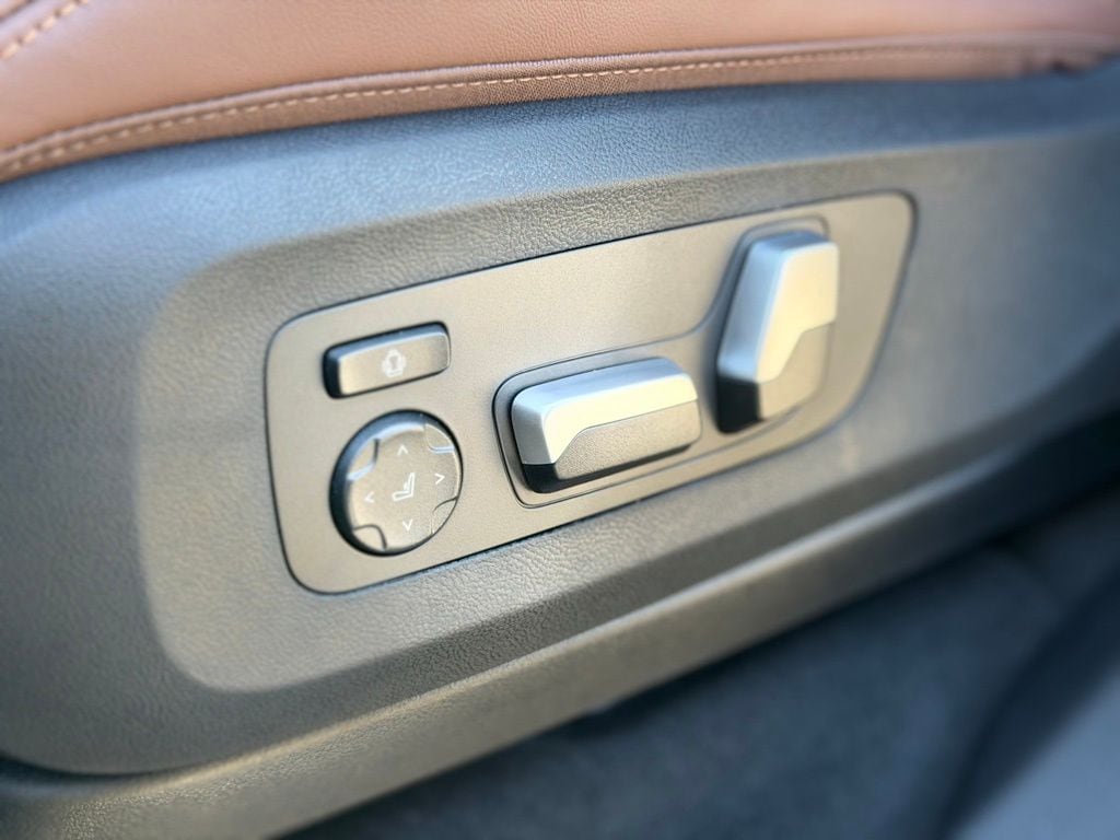 2026 BMW X5 40i - Photo 14