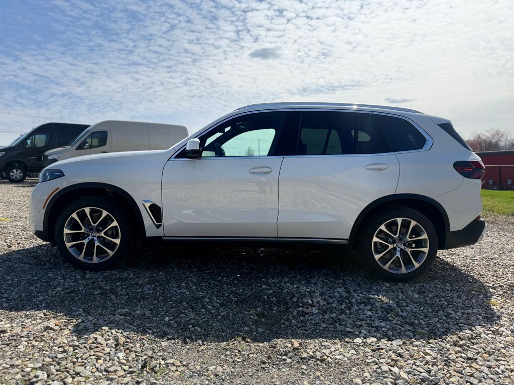 2026 BMW X5 40i - Photo 3