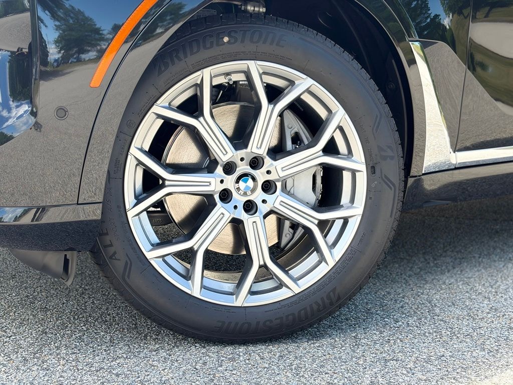 New 2027 BMW X7 xDrive40i SUV
