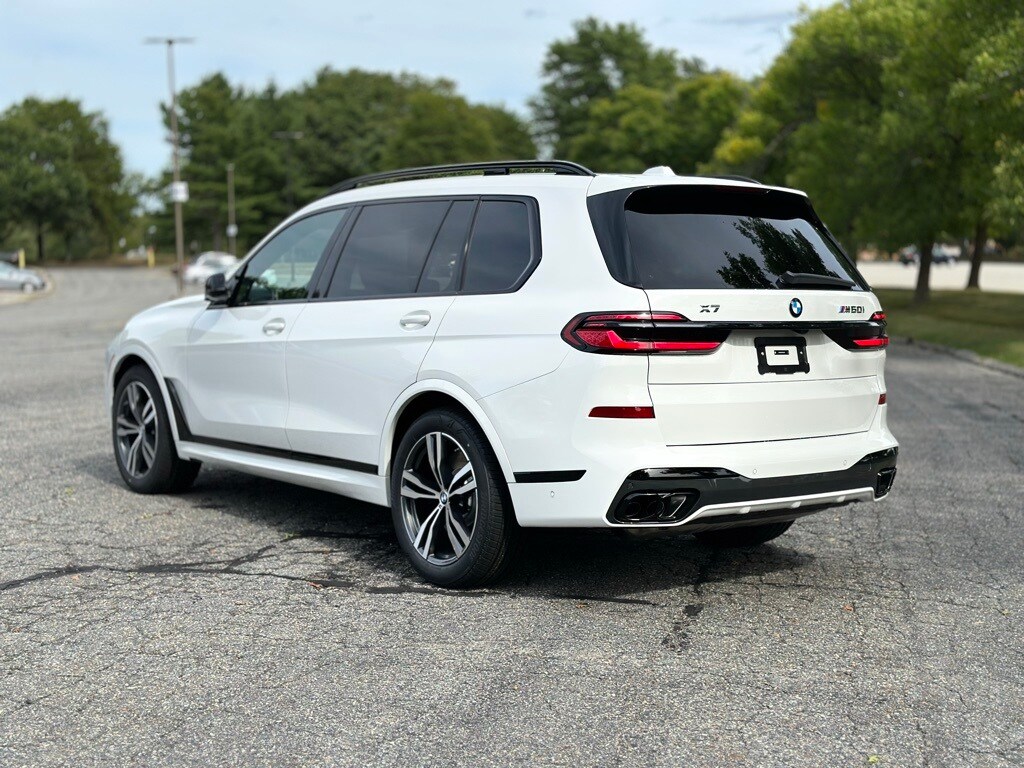 2026 Bmw X7 M60i photo 3