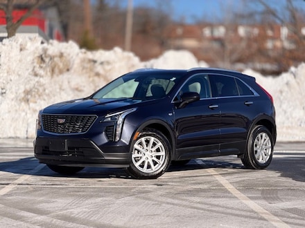 2022 Cadillac XT4 Luxury SUV