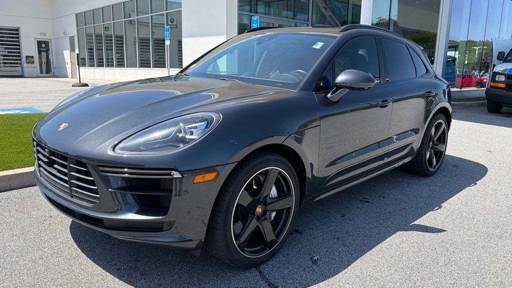 2020 Porsche Macan Turbo's photo