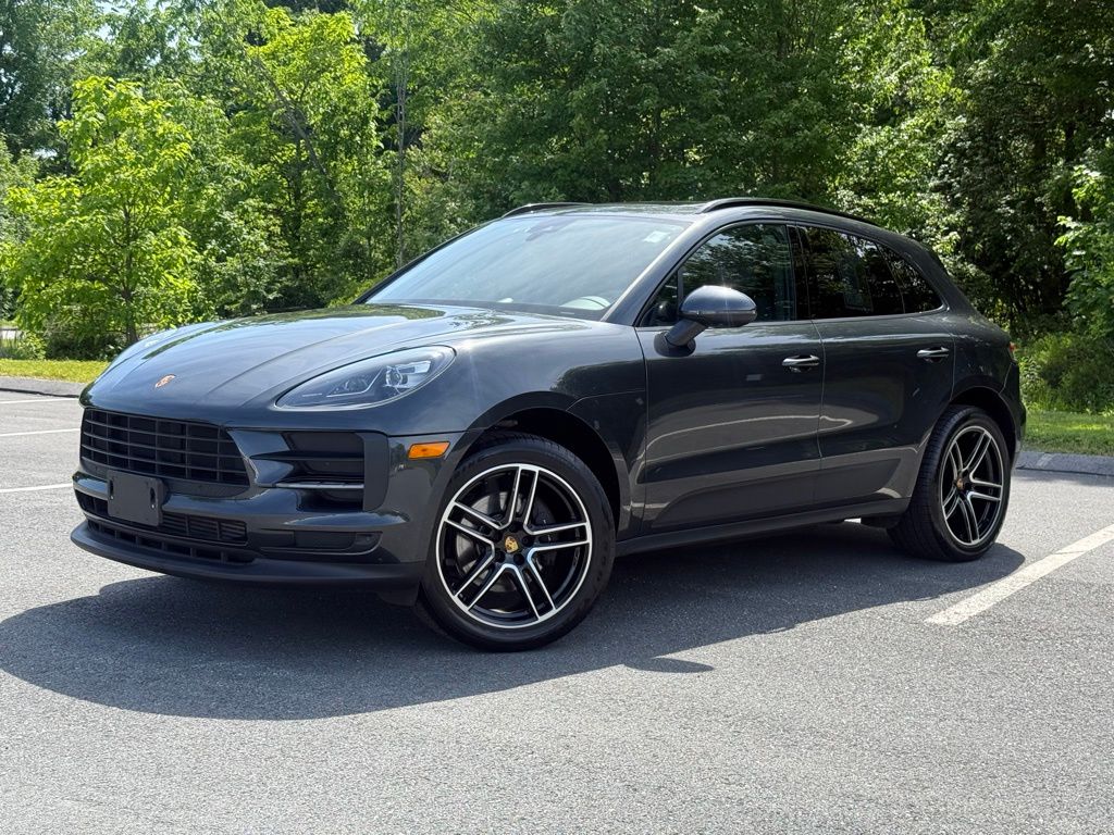 2020 Porsche Macan -'s photo