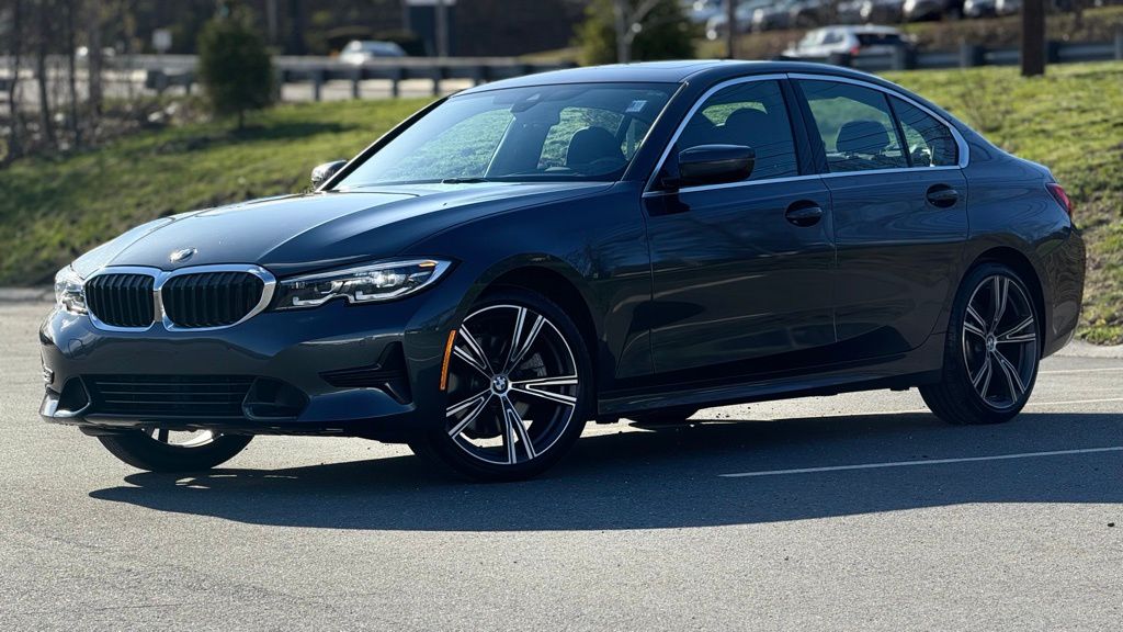 2022 BMW 330i Sedan 
