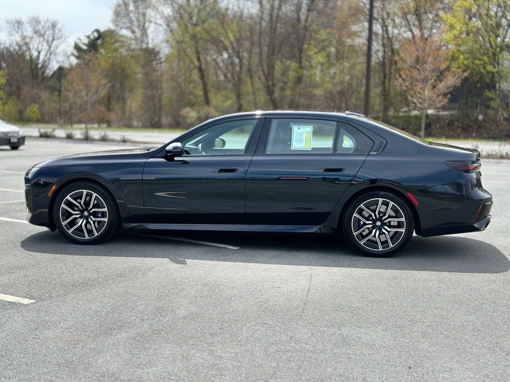 Certified 2023 BMW 760i xDrive Sedan