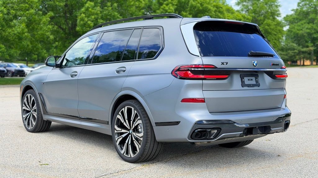 New 2027 BMW X7 M60i SUV