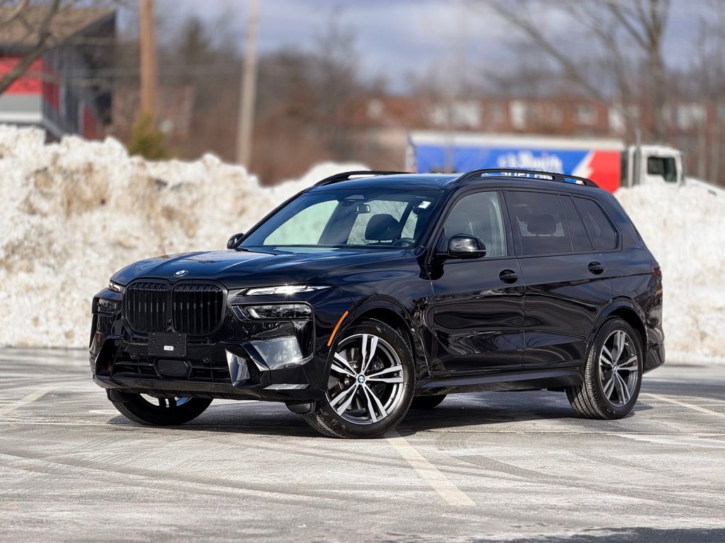 2026 BMW X7 40i's photo