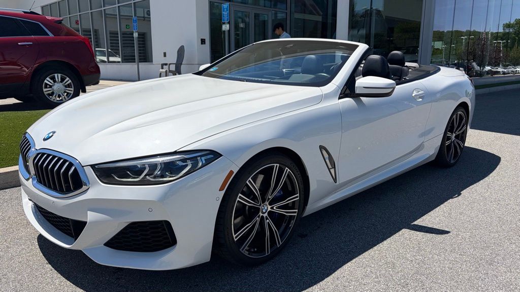 2022 BMW 8 Series 840i xDrive Convertible's photo