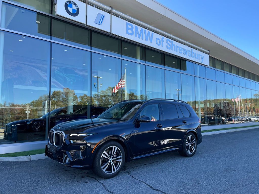 2024 BMW X7