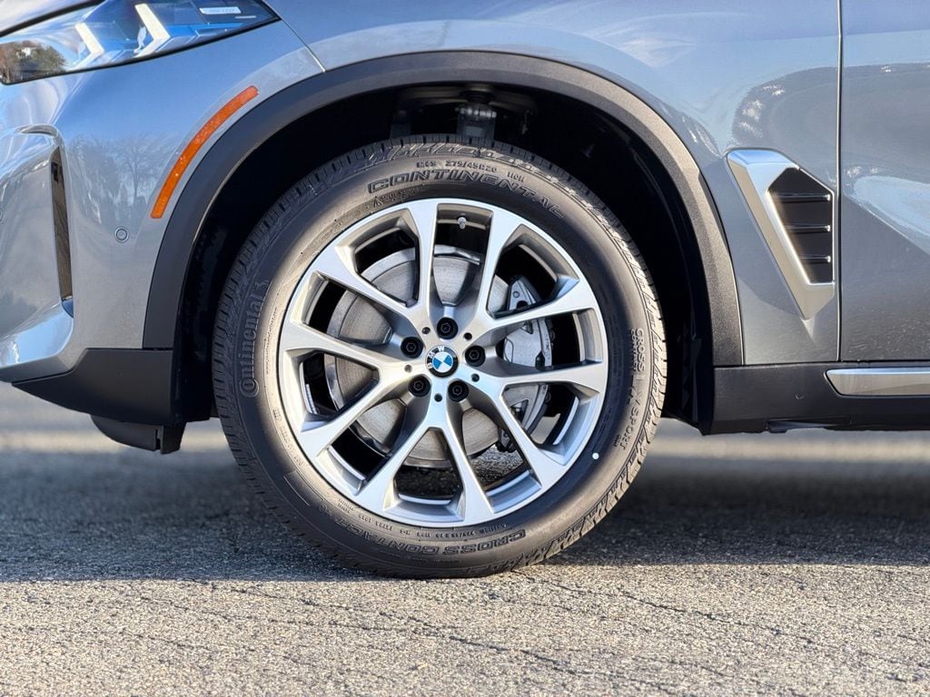 New 2026 BMW X5 xDrive40i SUV