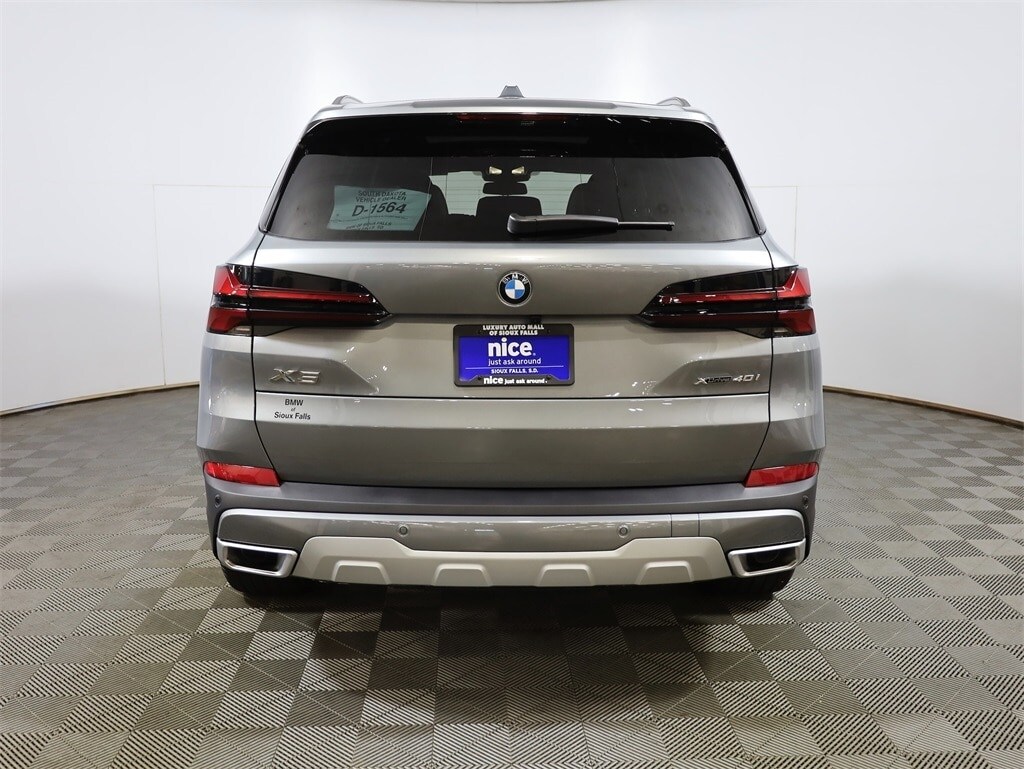 2026 Bmw X5 xDrive40i photo 2