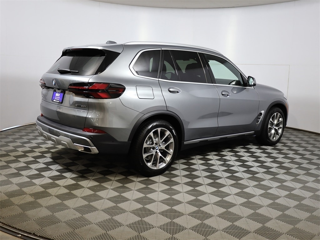 New 2026 BMW X5 xDrive40i SUV