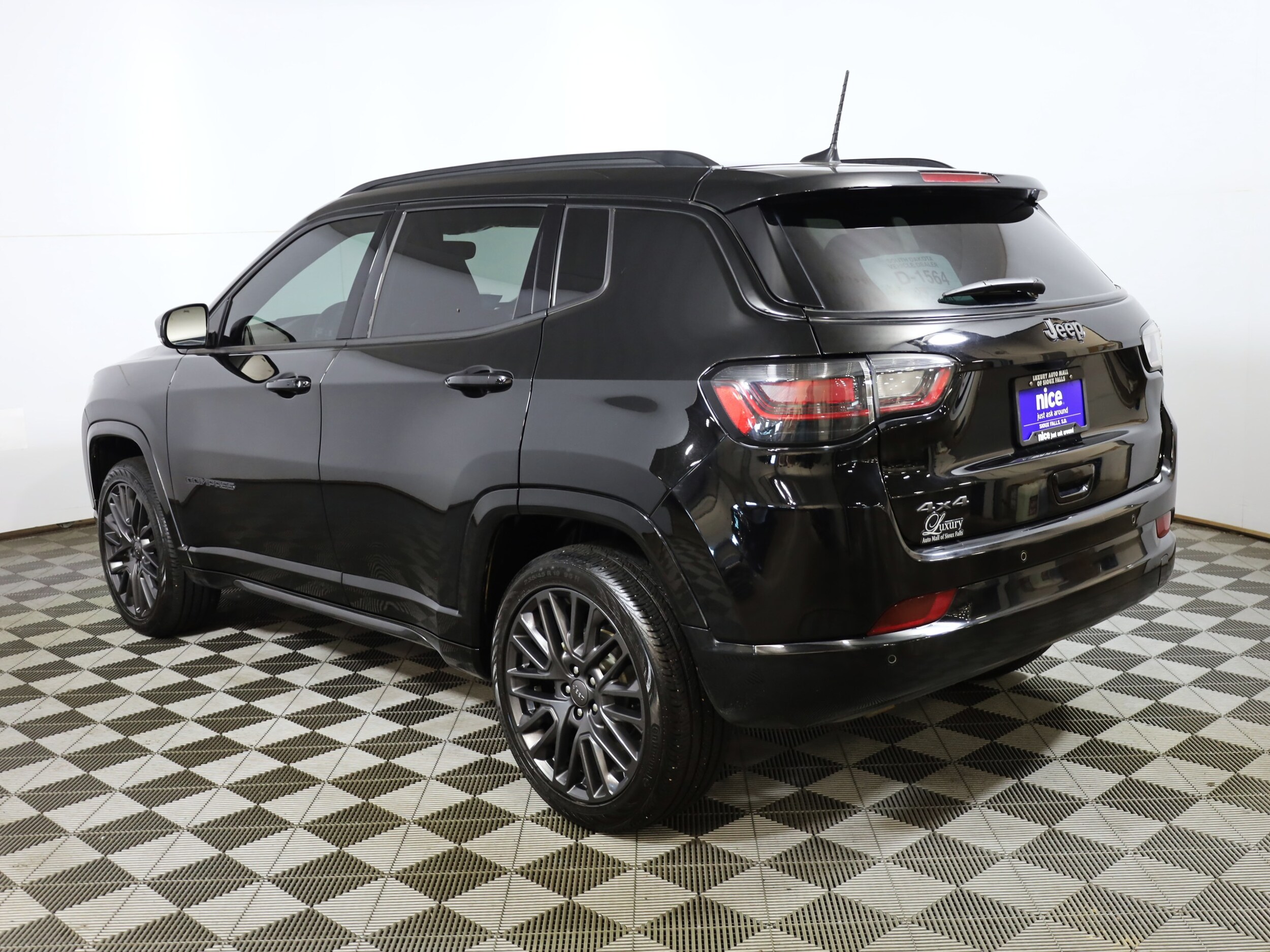 2024 Jeep Compass Limited photo 2