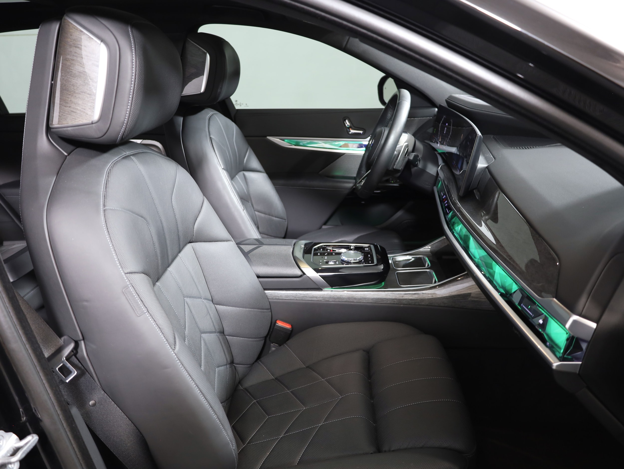 2024 BMW 7 Series 760i - Photo 20