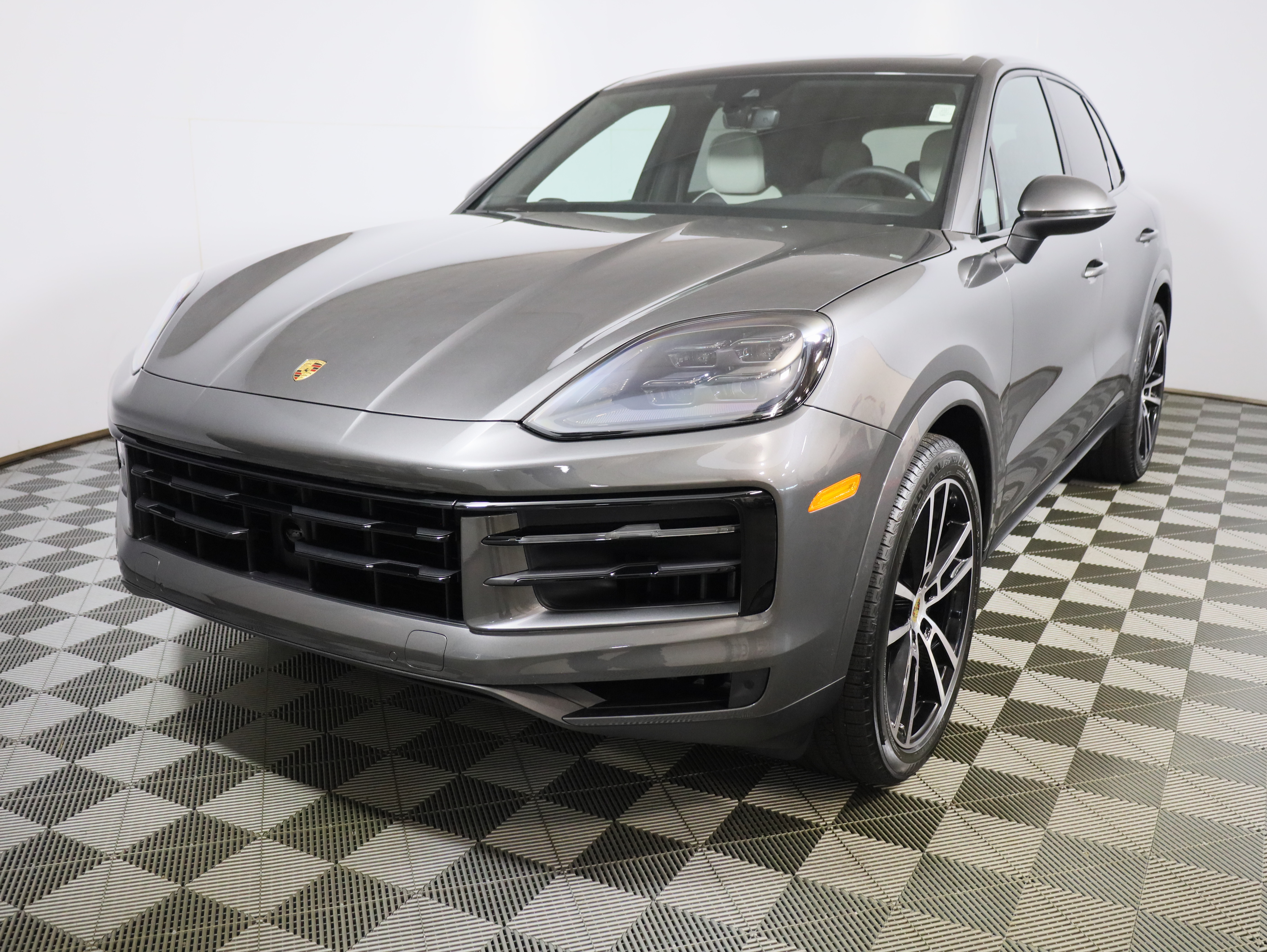 2024 Porsche Cayenne