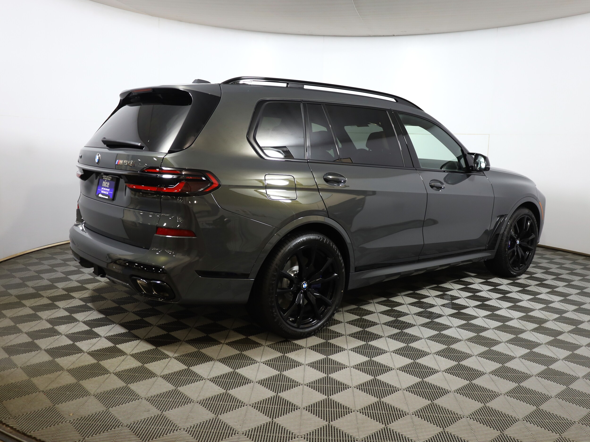 2026 Bmw X7 M60i photo 3