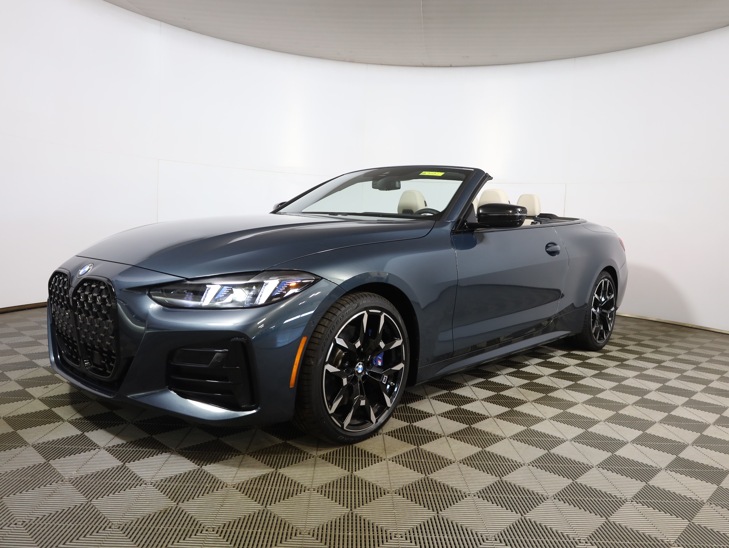 2026 BMW 4 Series 430i Convertible xDrive