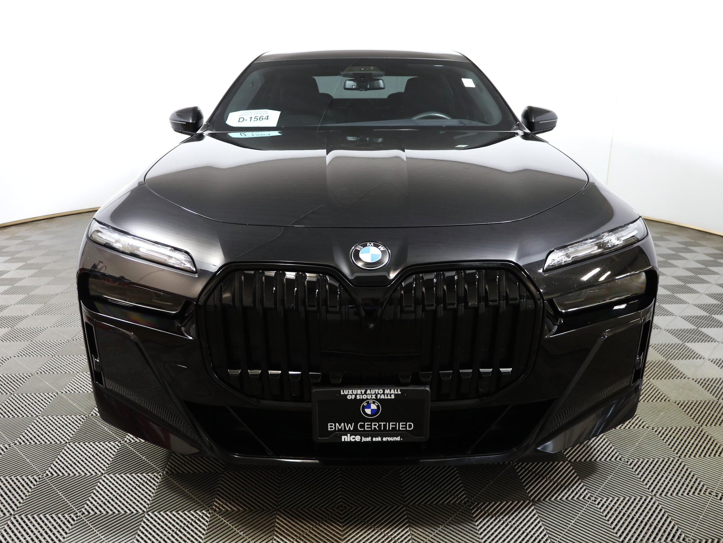2024 BMW 7 Series 760i - Photo 6