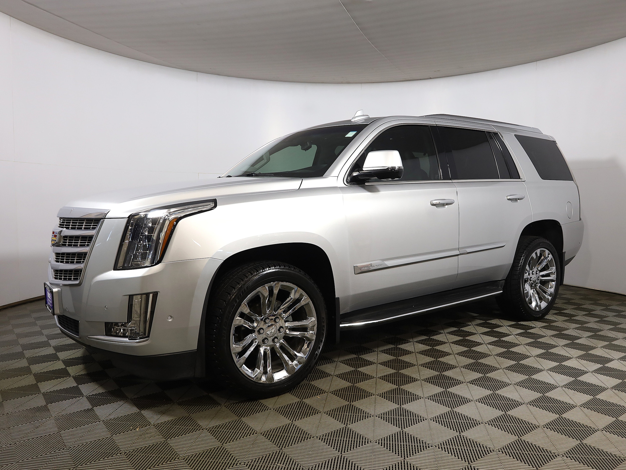 2017 Cadillac Escalade AWD Luxury's photo