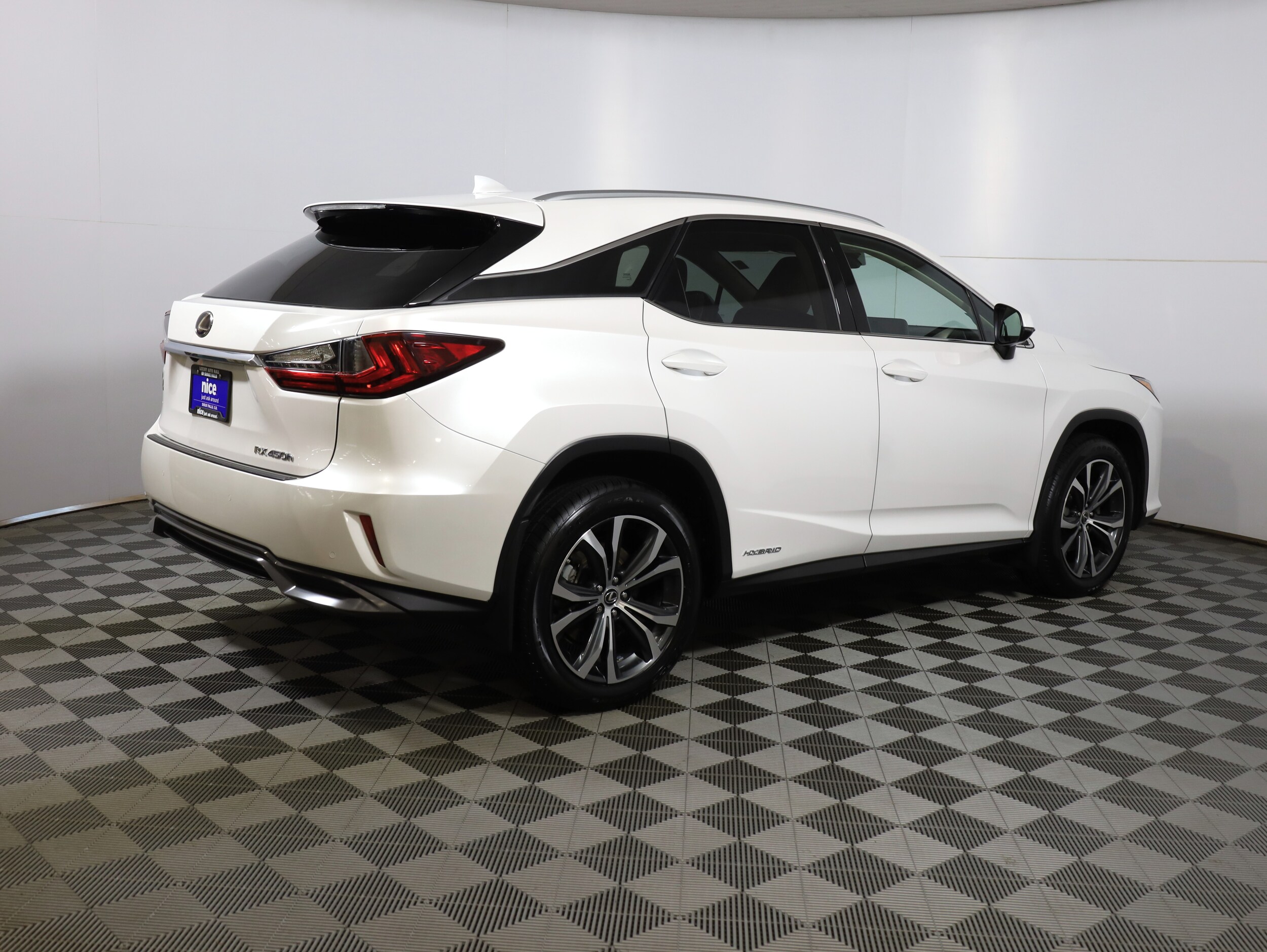 2019 Lexus RX 450h photo 4