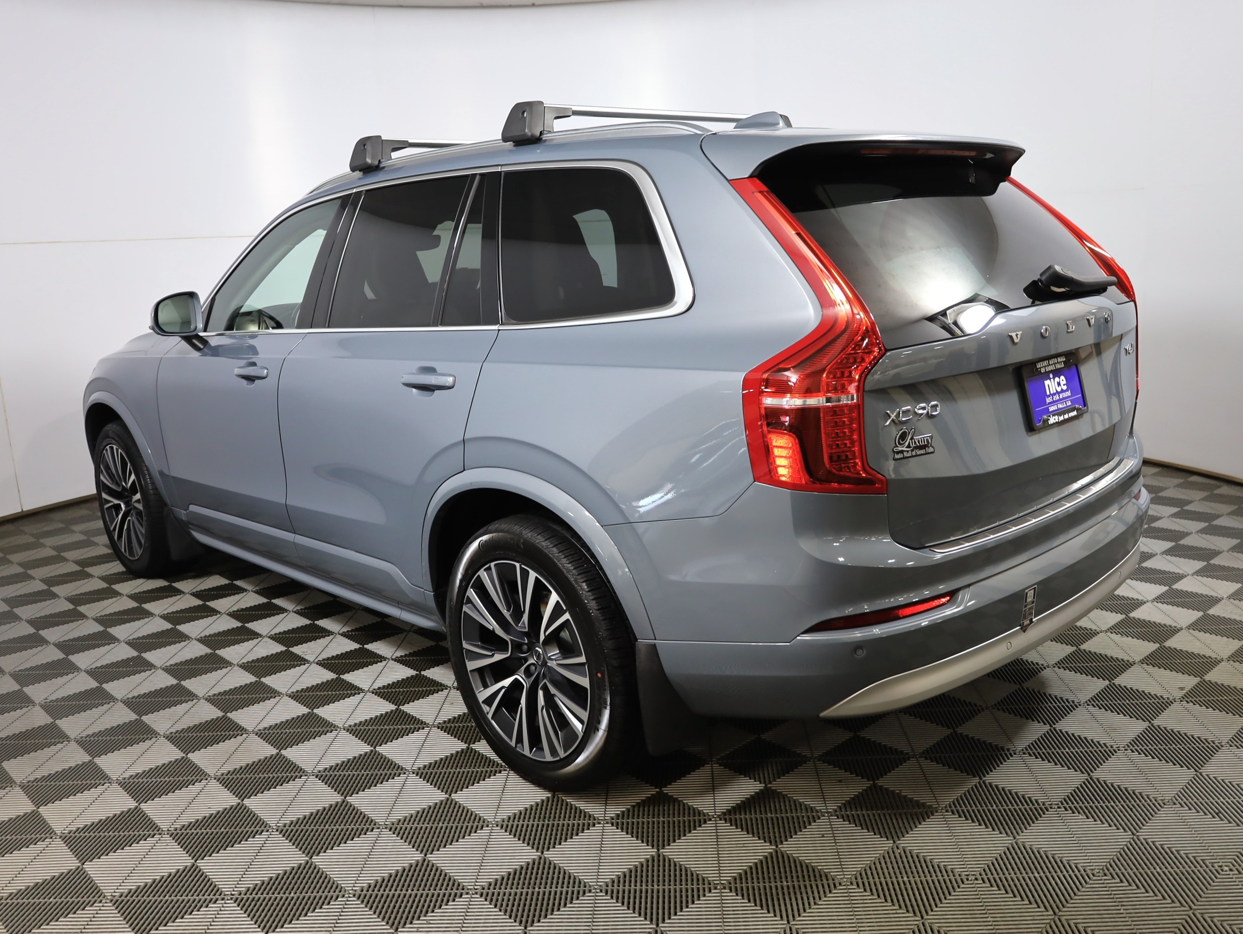 Used 2022 Volvo XC90 Momentum with VIN YV4A221K3N1857759 for sale in Sioux Falls, SD