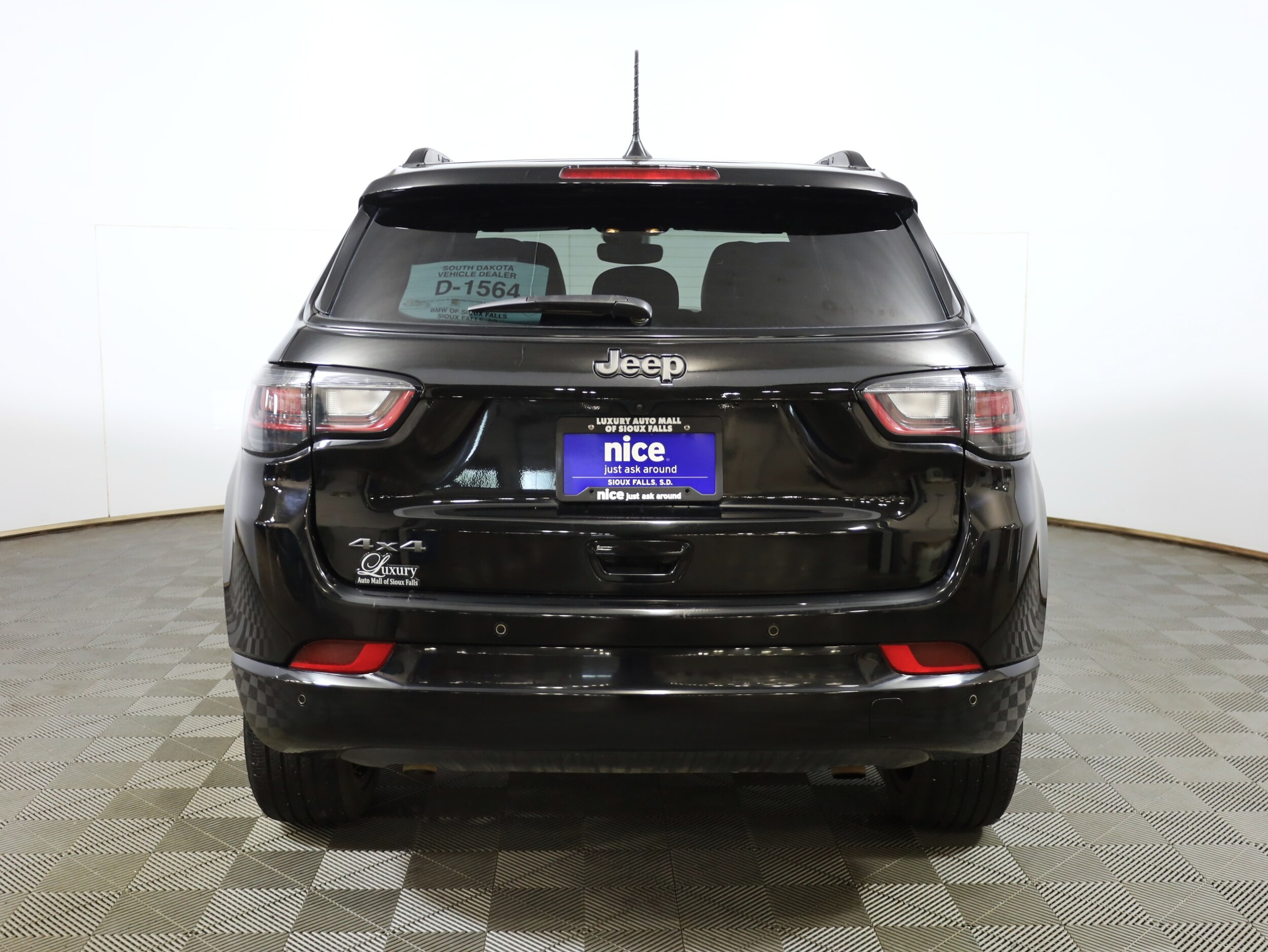 2024 Jeep Compass Limited photo 3