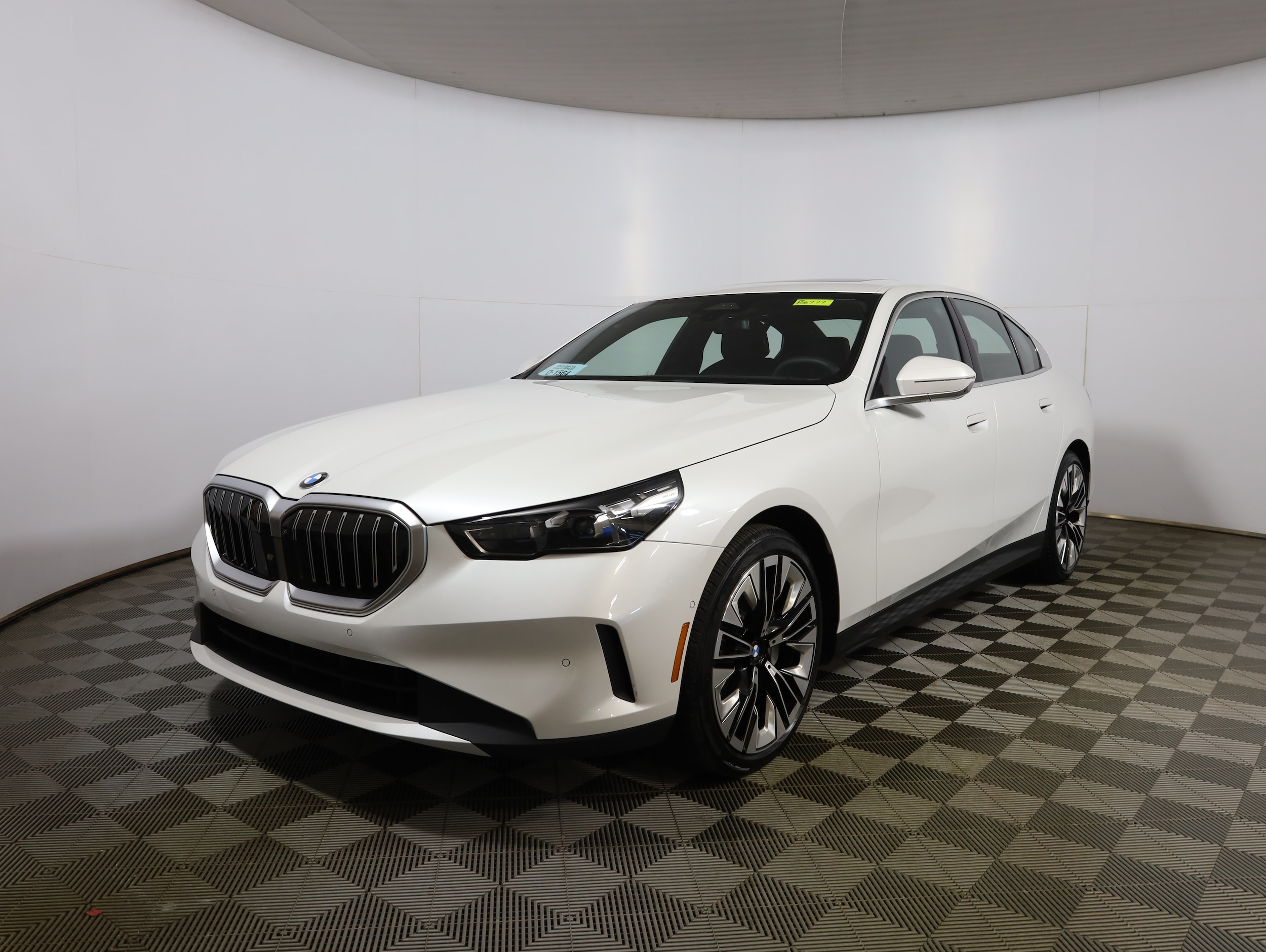 2026 BMW 5 Series 530i xDrive Sedan's photo