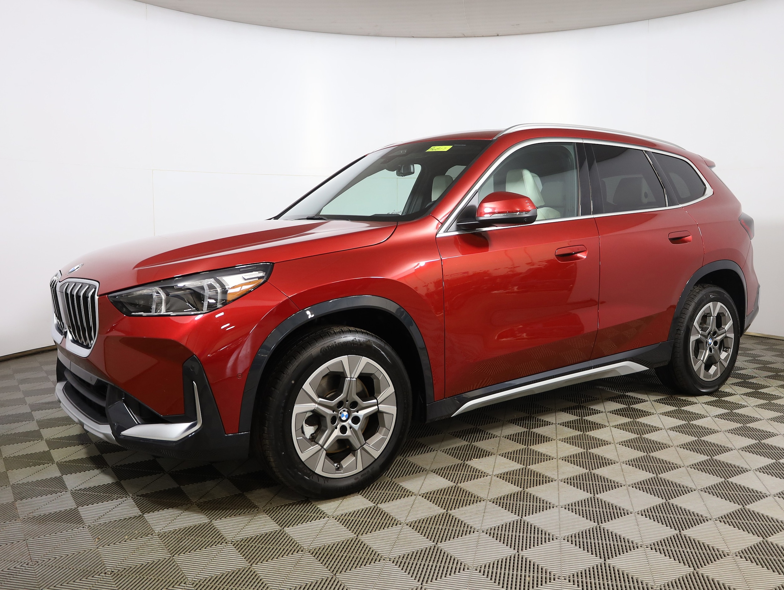 2026 BMW X1 xDrive28i's photo