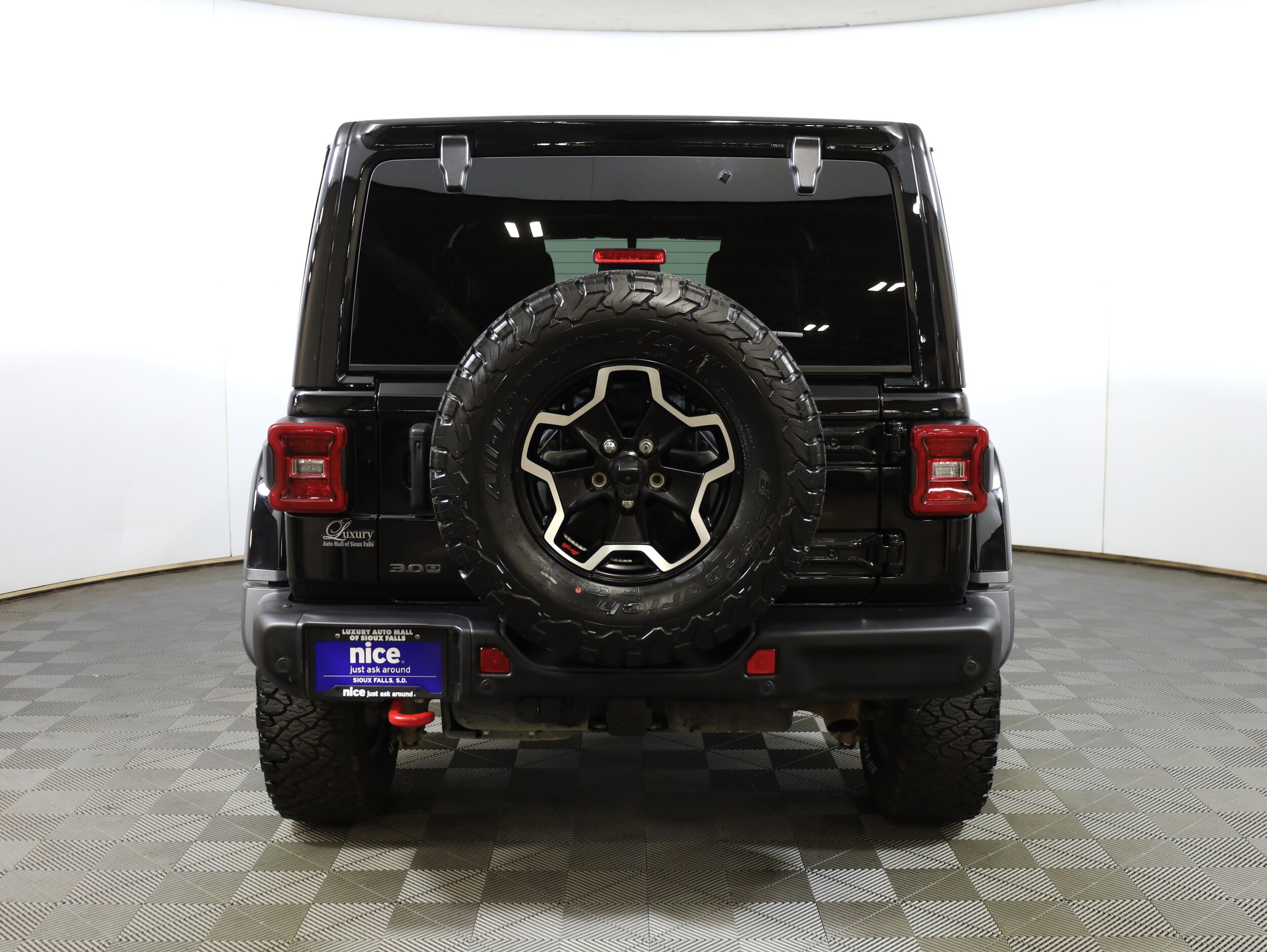 2023 Jeep Wrangler Rubicon photo 3