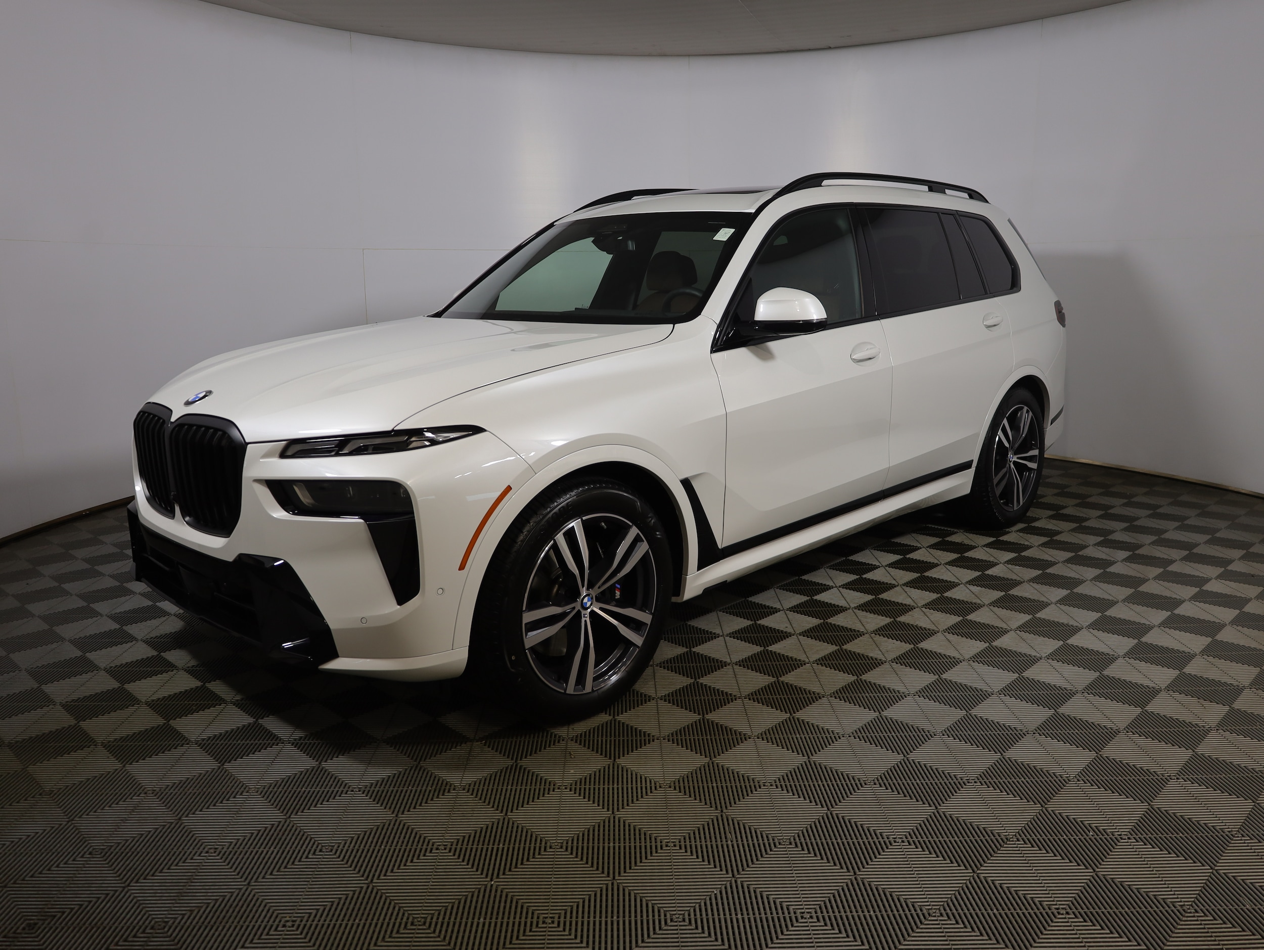 2026 BMW X7 xDrive40i's photo