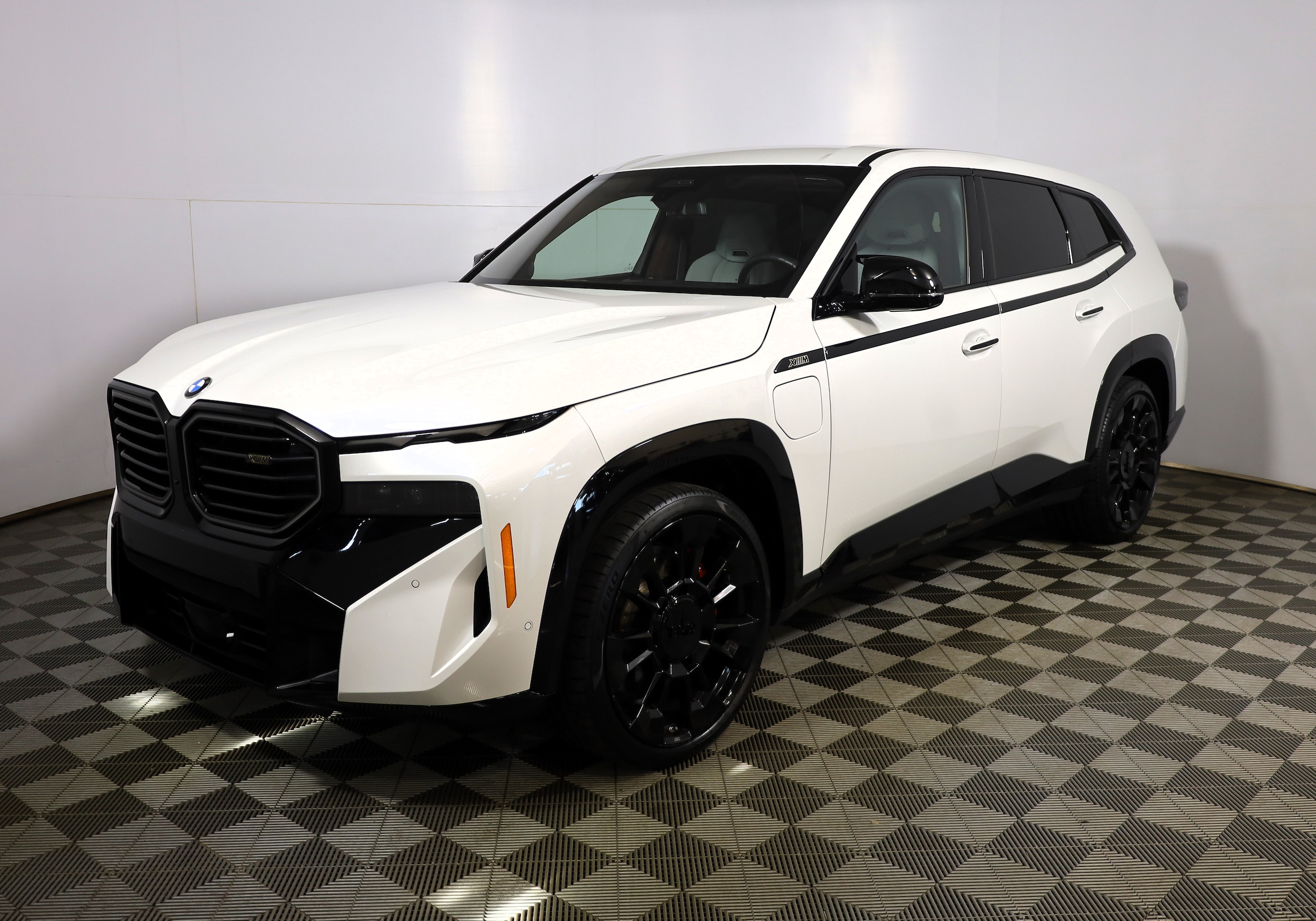2025 BMW XM -'s photo
